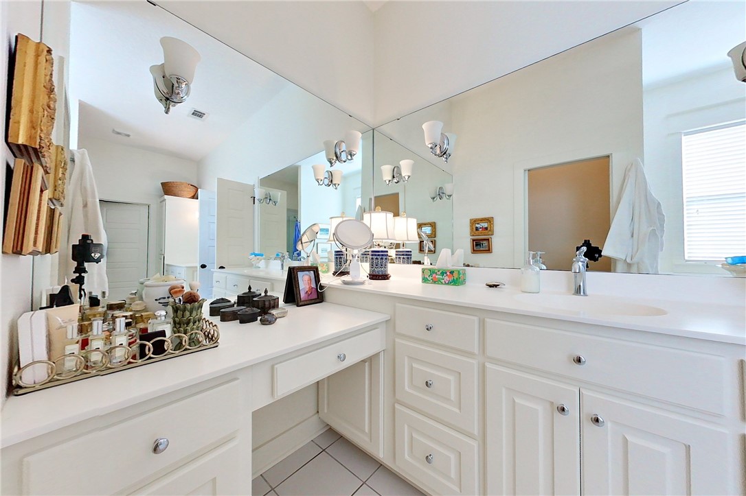4111 Mulligan Circle