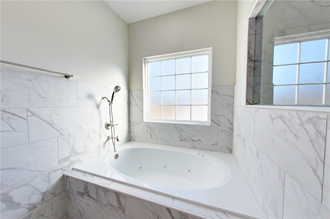 2632 Alton Circle