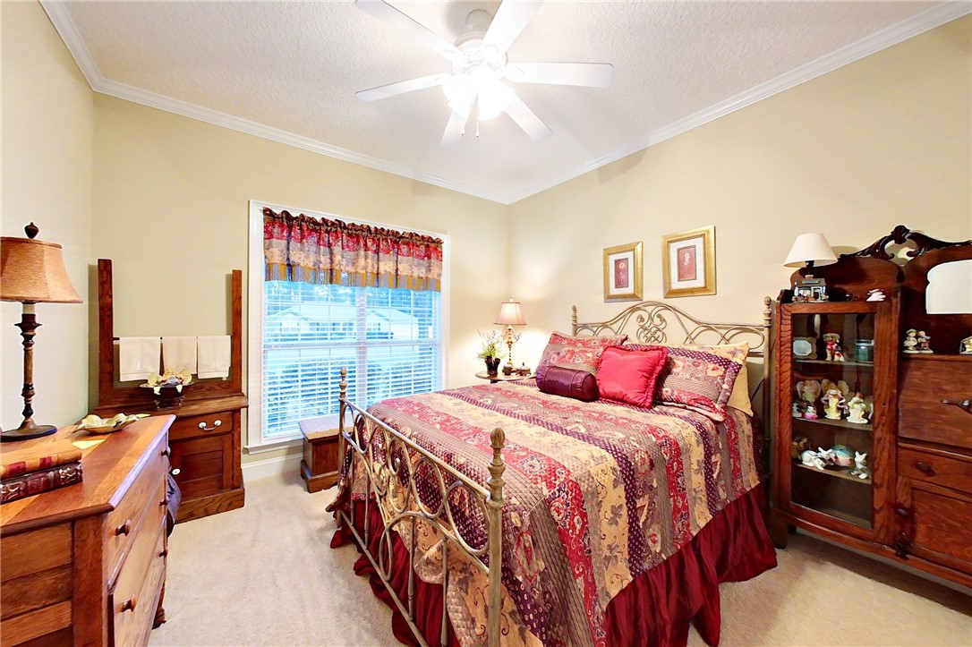 6628 Pine Ridge Circle