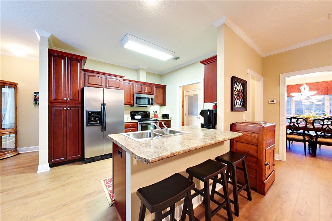 6628 Pine Ridge Circle