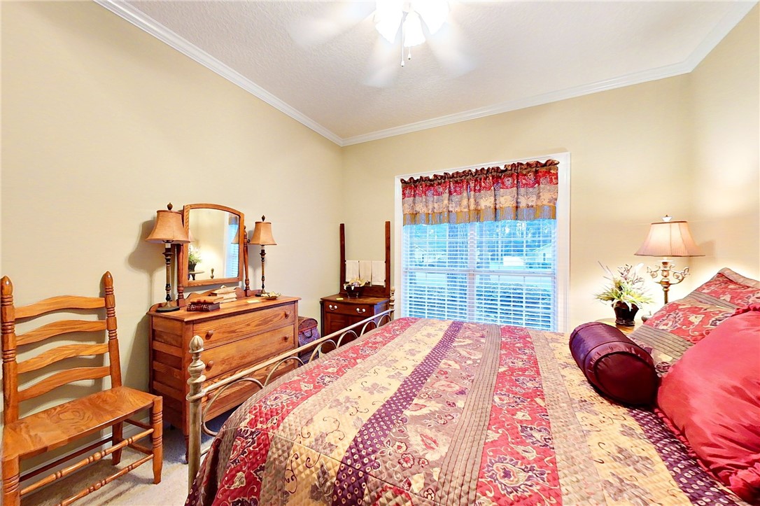 6628 Pine Ridge Circle