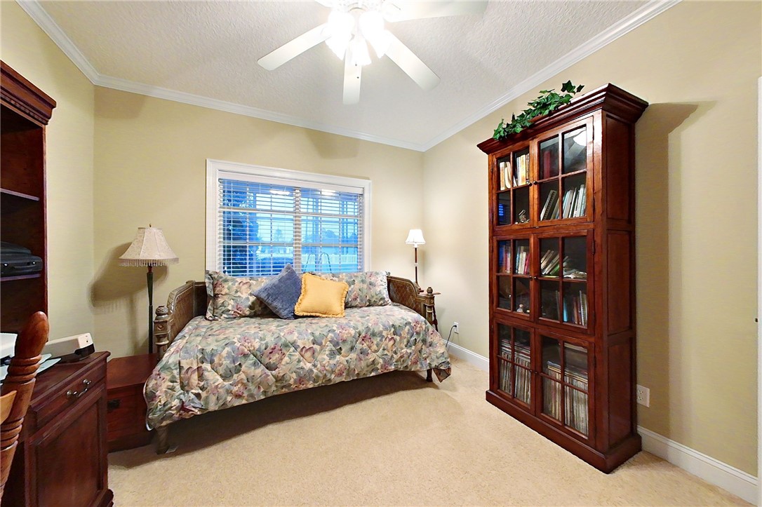 6628 Pine Ridge Circle