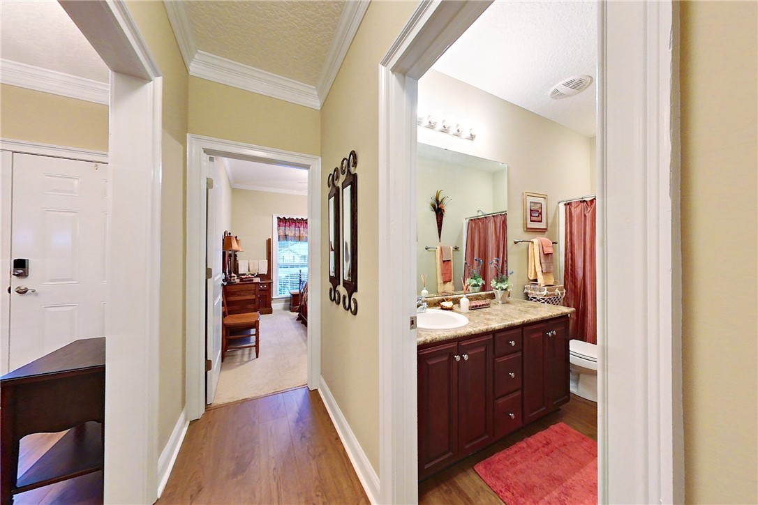 6628 Pine Ridge Circle
