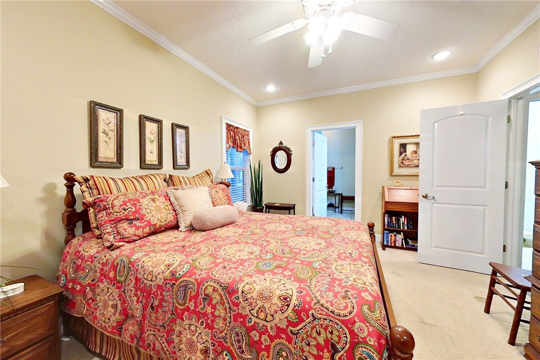 6628 Pine Ridge Circle