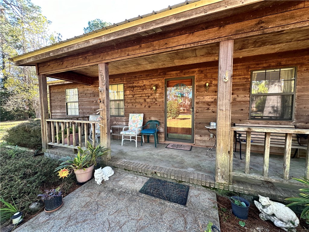 1595 Meadowood Drive