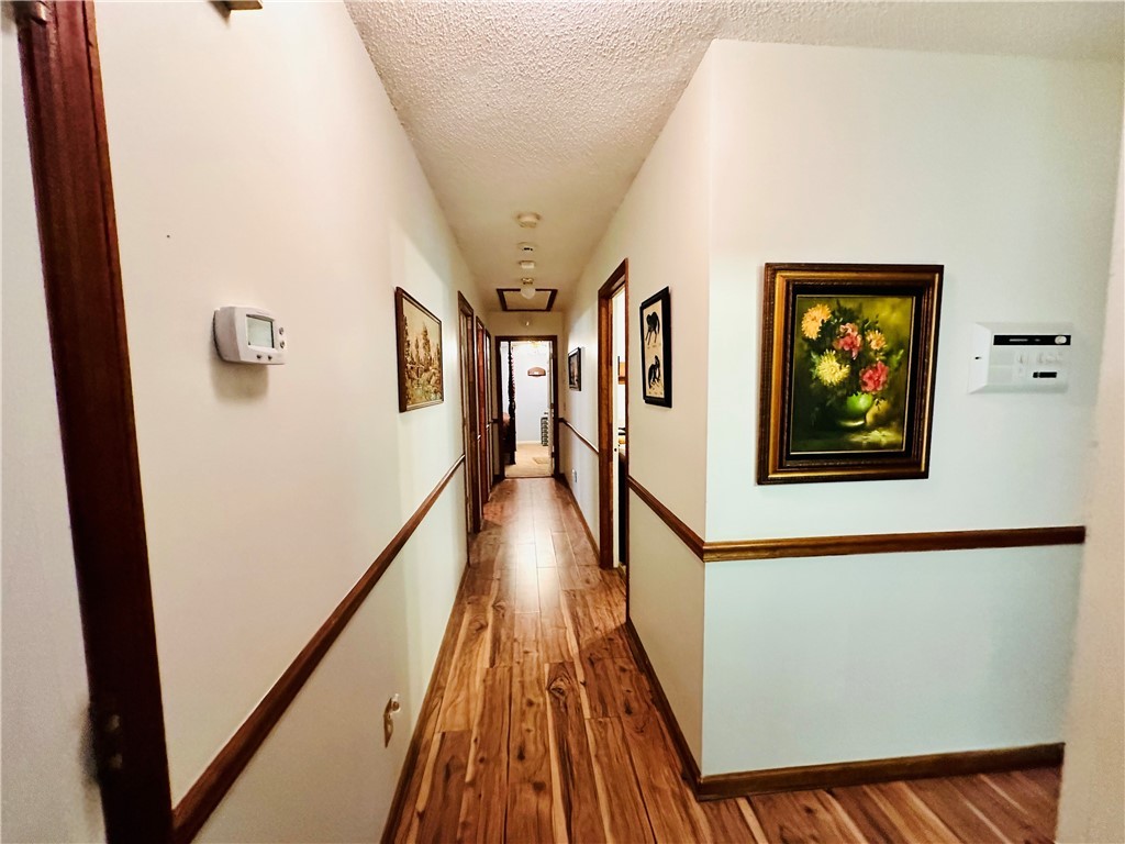 1595 Meadowood Drive