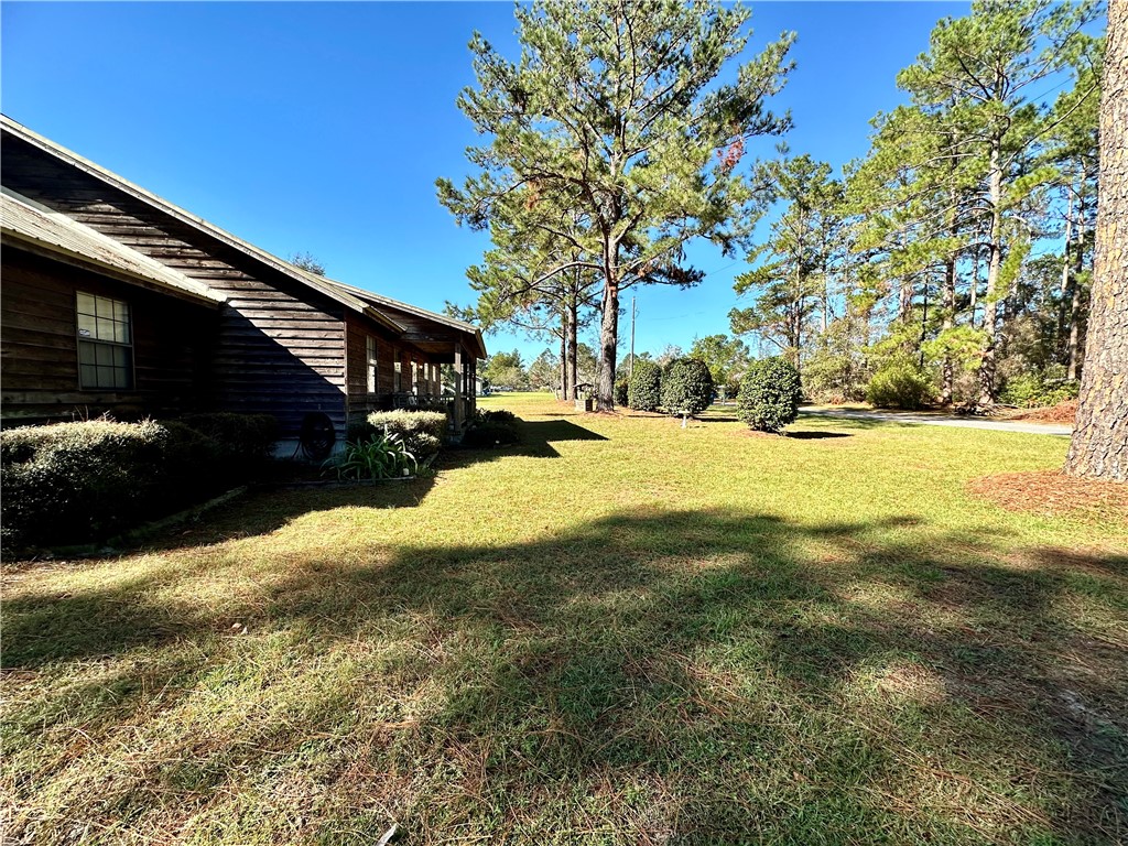 1595 Meadowood Drive