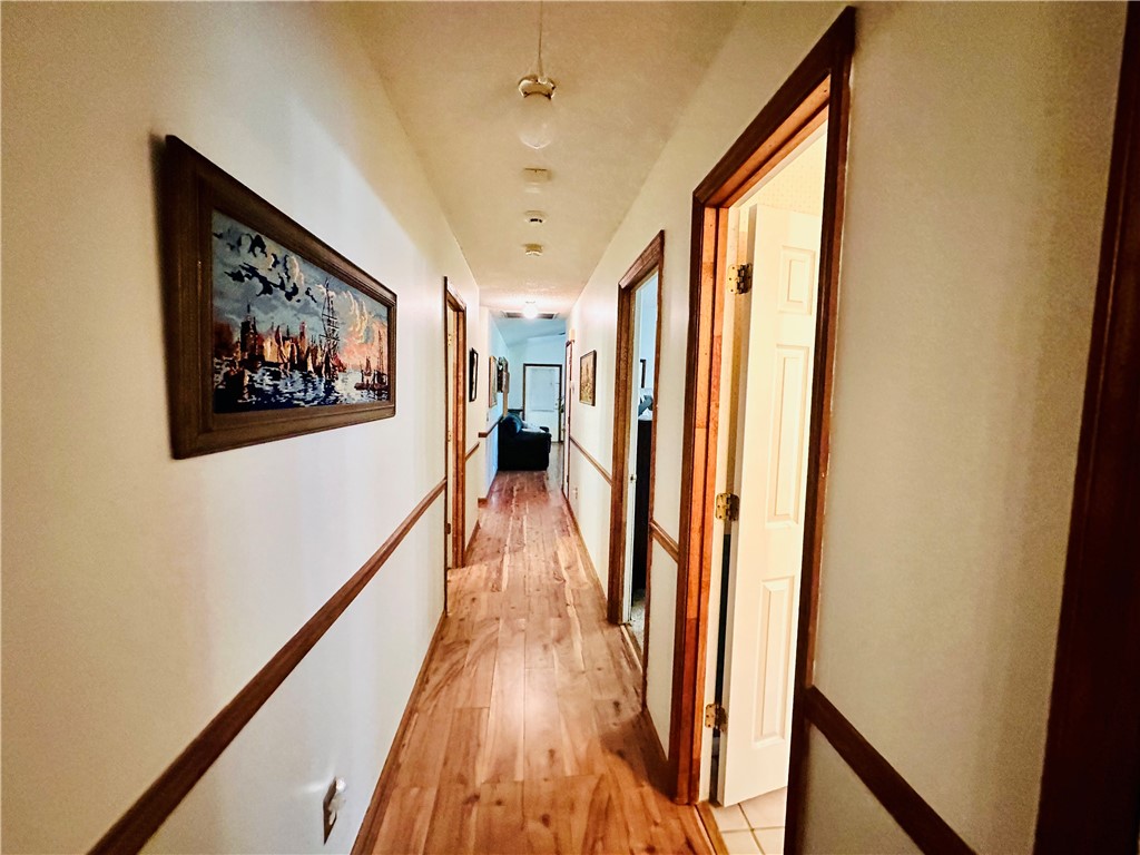 1595 Meadowood Drive