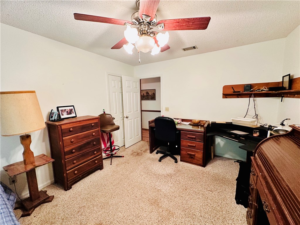 1595 Meadowood Drive