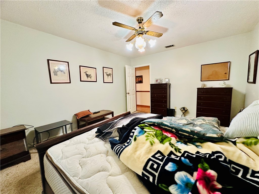 1595 Meadowood Drive