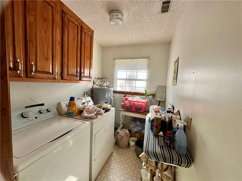 1595 Meadowood Drive