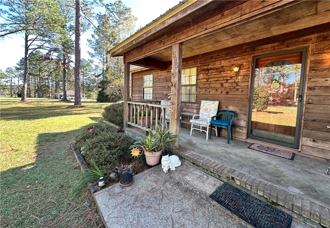 1595 Meadowood Drive