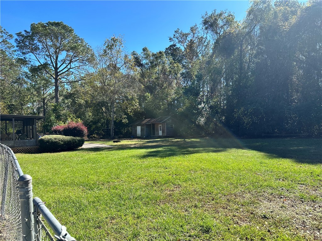 1595 Meadowood Drive