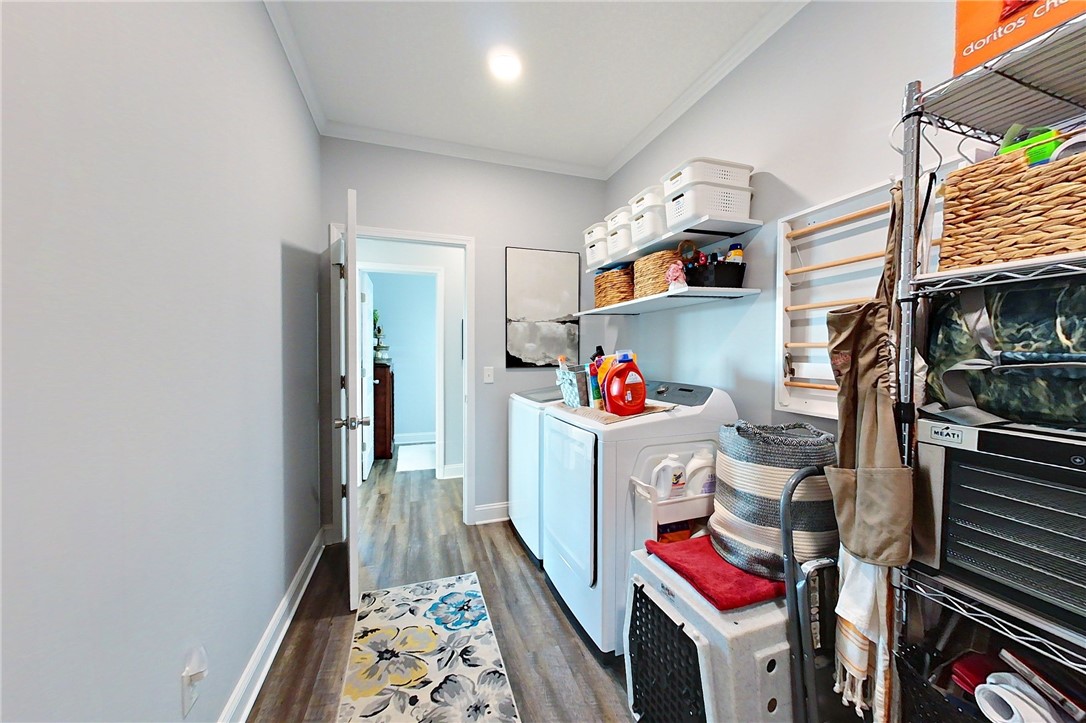 2410 Cobblestone Drive