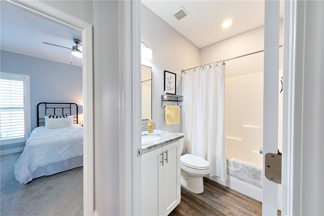 2410 Cobblestone Drive