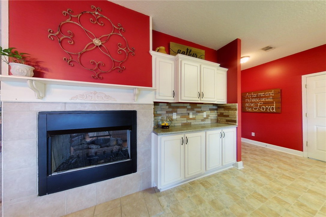 4004 Redstone Circle