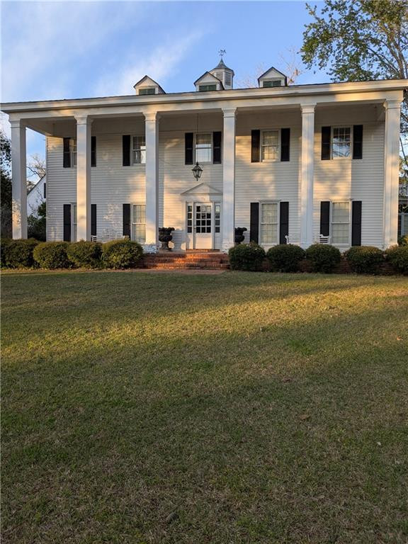 725 Main Street