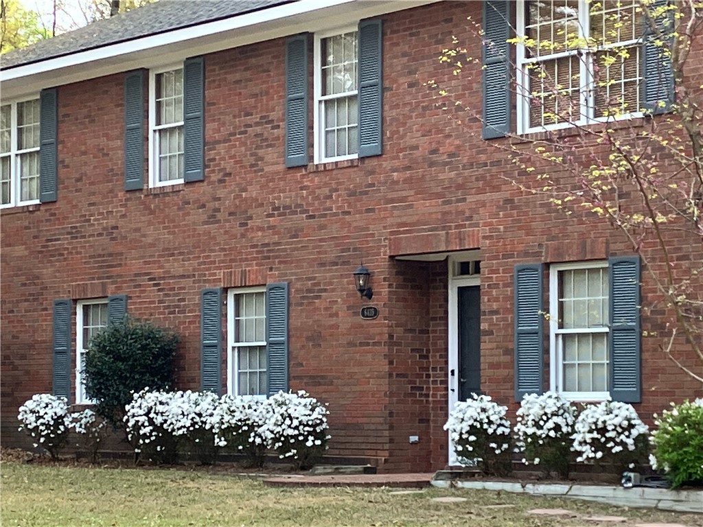 6435 Riverwoods Drive