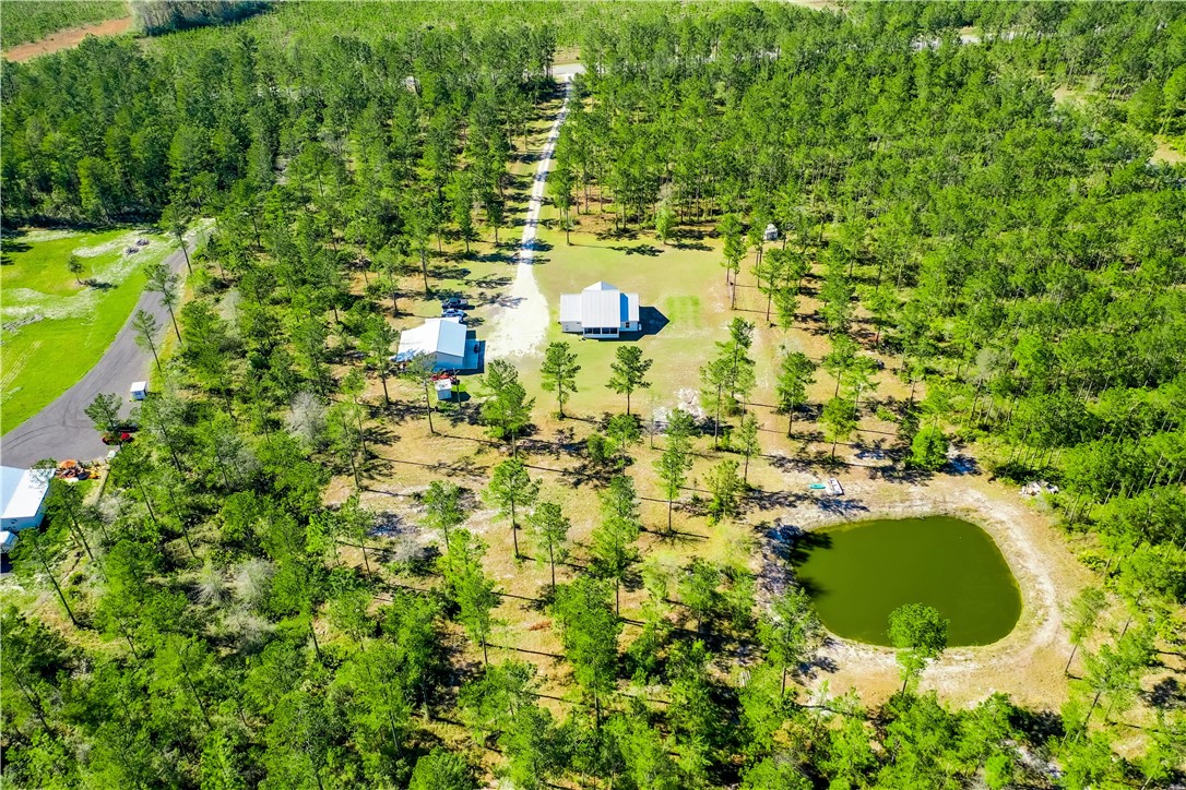 32086 Hwy 121 Highway