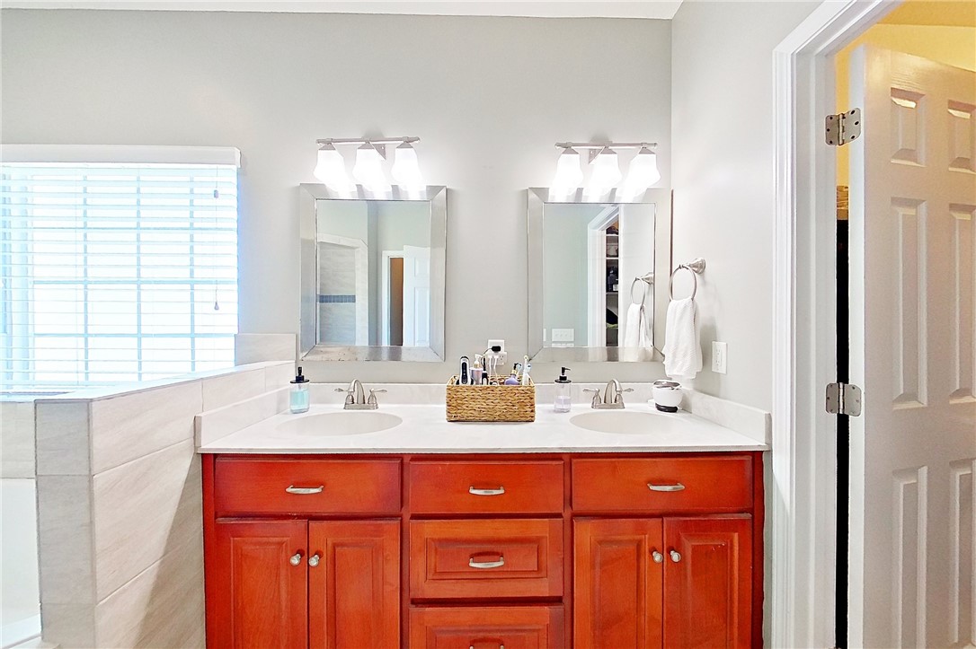 6610 Pine Ridge Circle