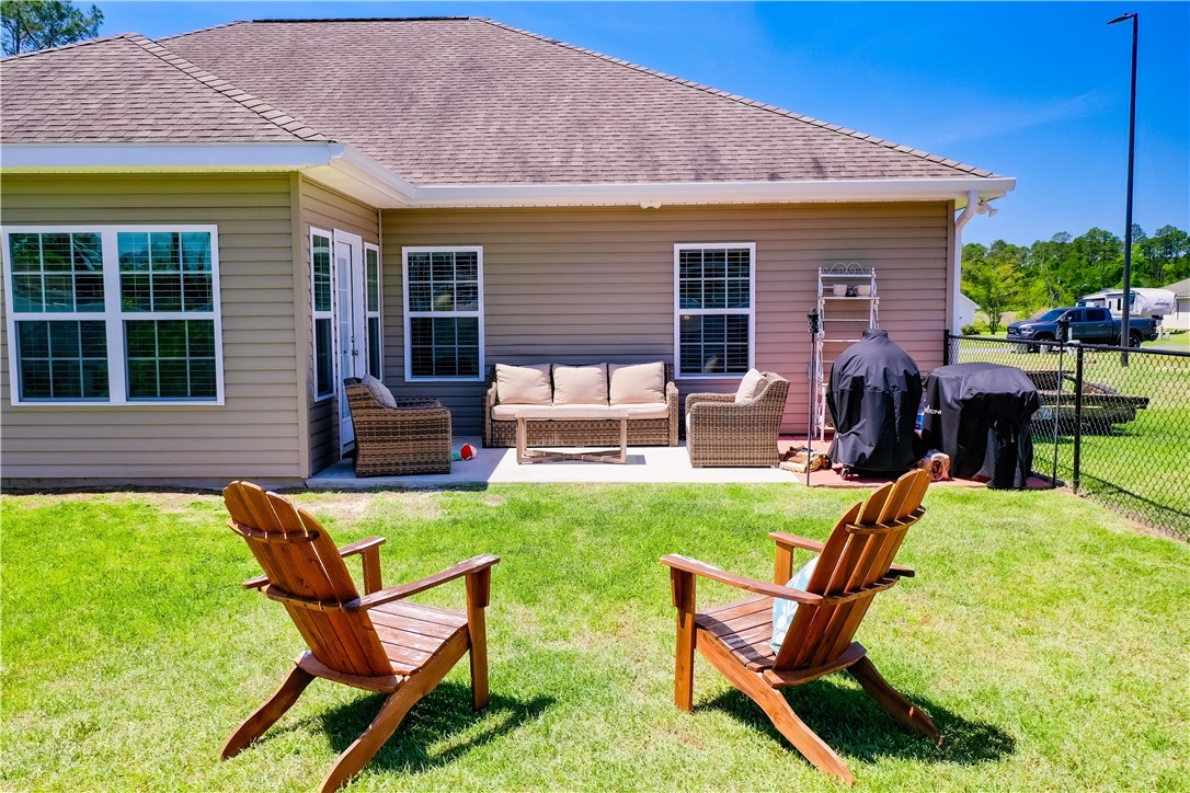 6610 Pine Ridge Circle