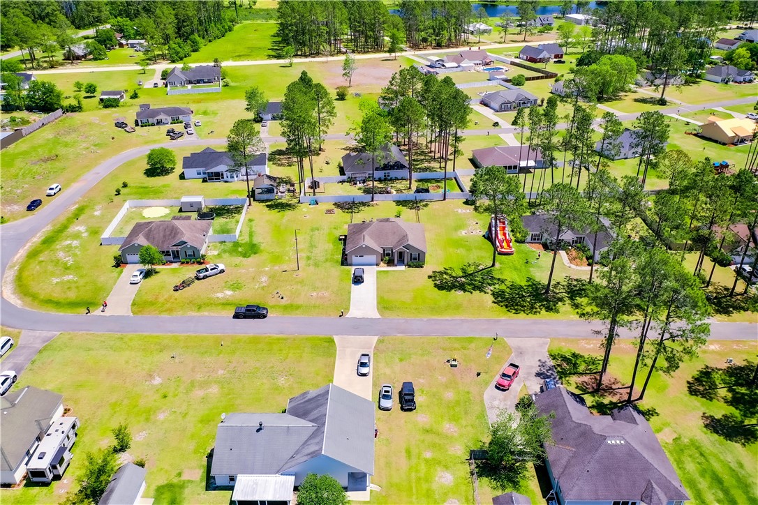 6610 Pine Ridge Circle