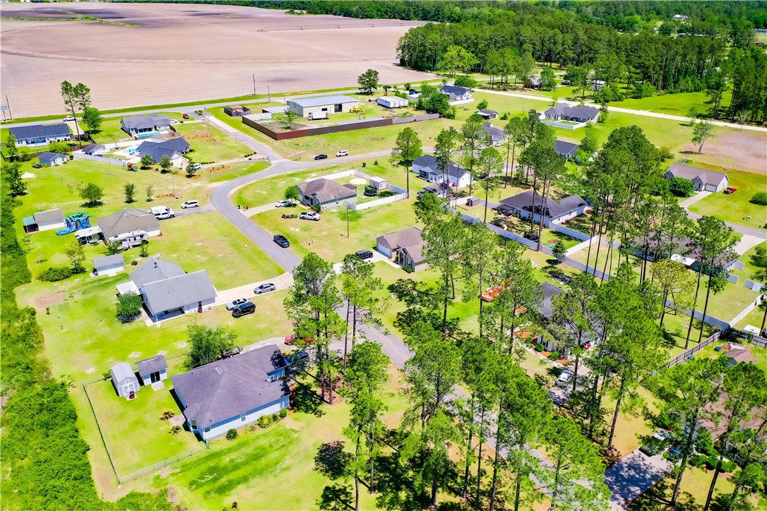 6610 Pine Ridge Circle