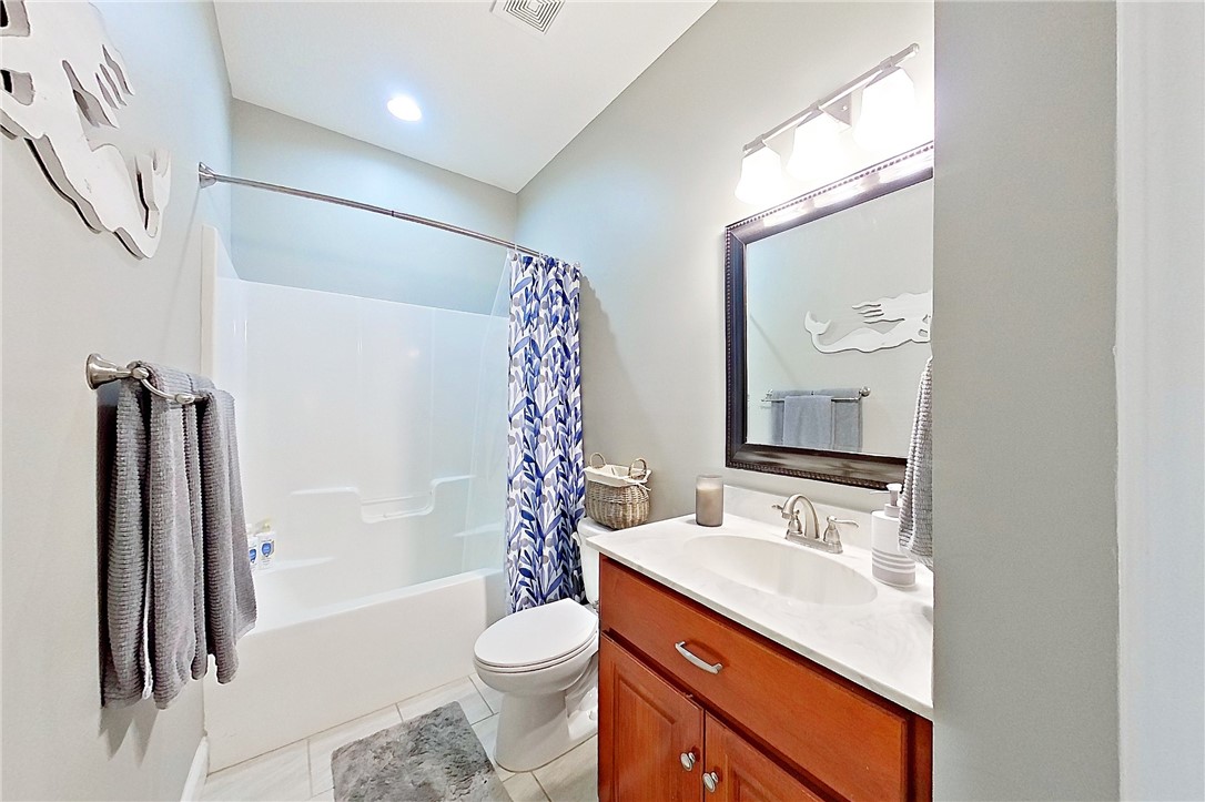 6610 Pine Ridge Circle