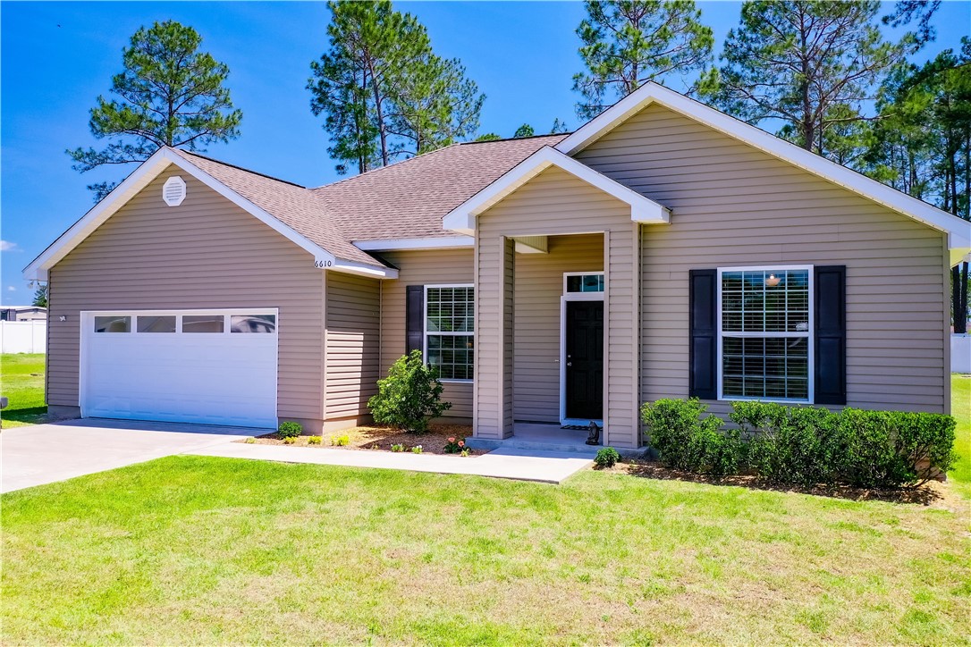 6610 Pine Ridge Circle