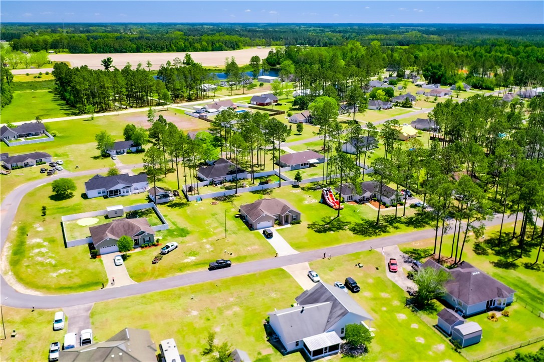 6610 Pine Ridge Circle