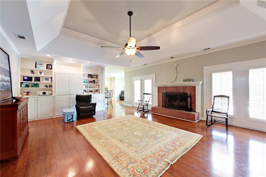 955 Lynn Drive