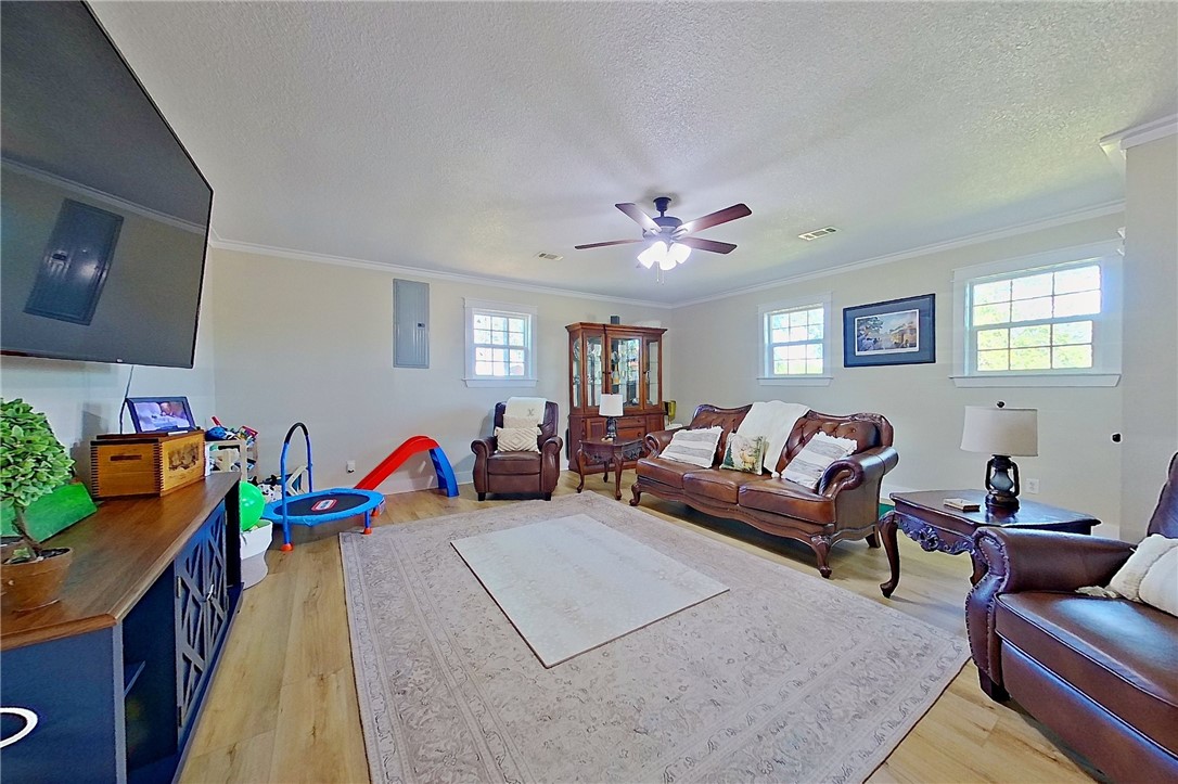 5725 Industrial Blvd