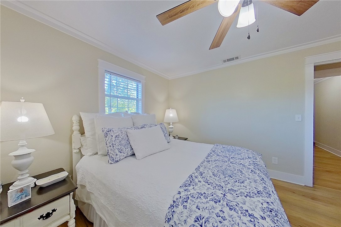 5725 Industrial Blvd