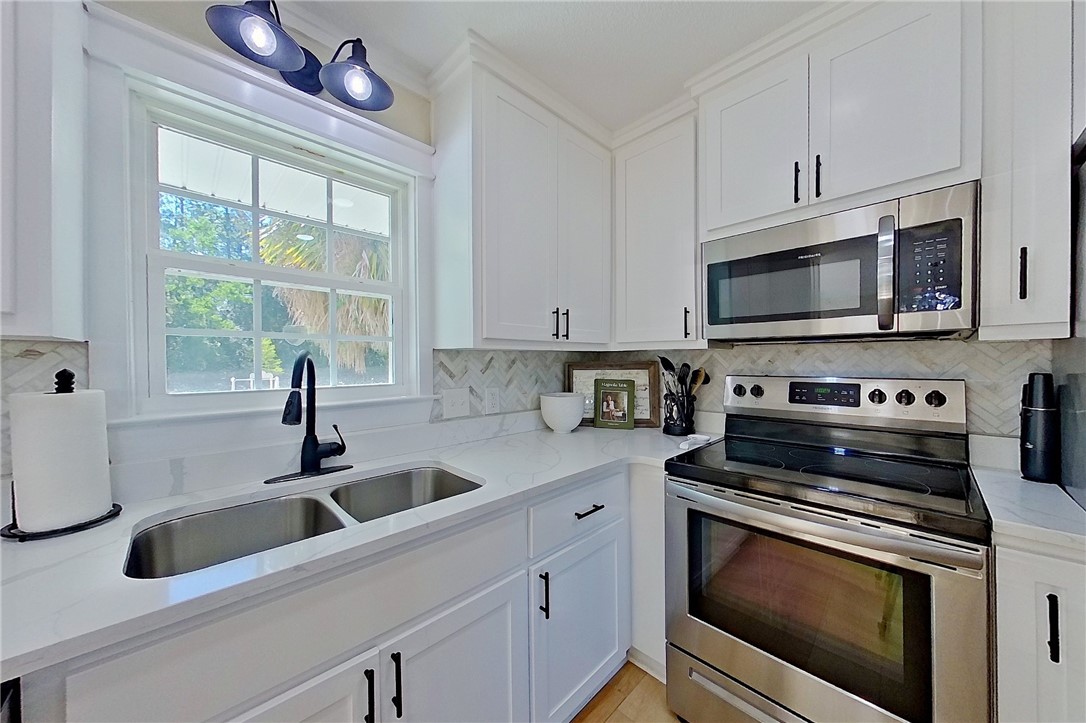 5725 Industrial Blvd