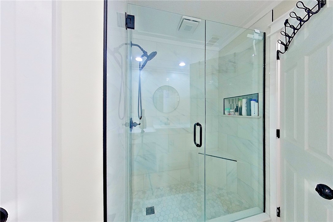 5725 Industrial Blvd