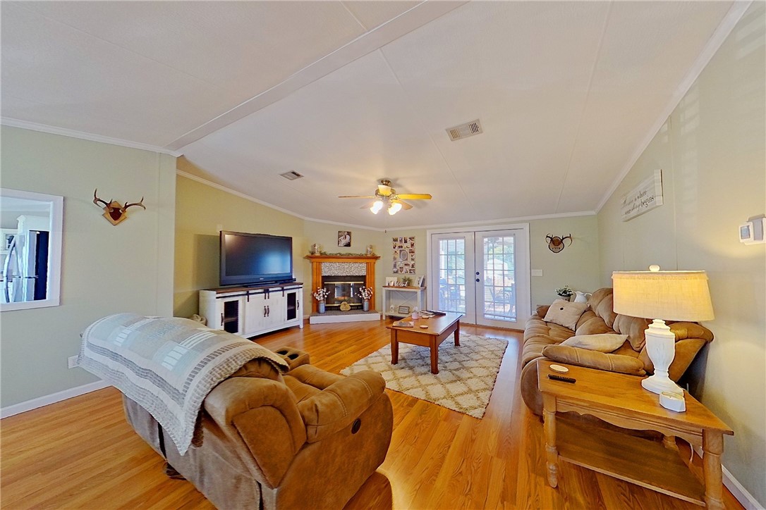 2304 Gillis Circle