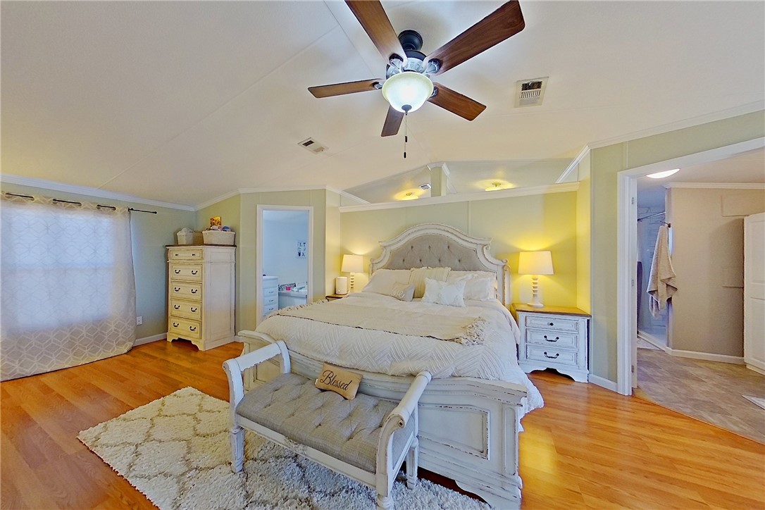 2304 Gillis Circle