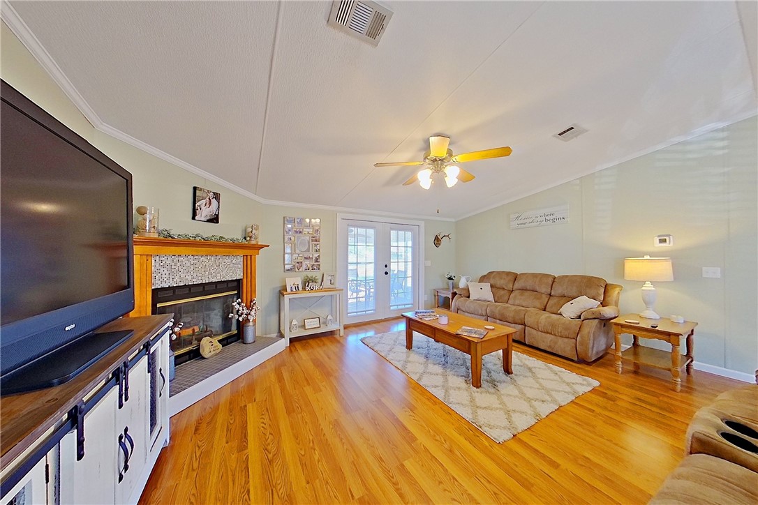 2304 Gillis Circle