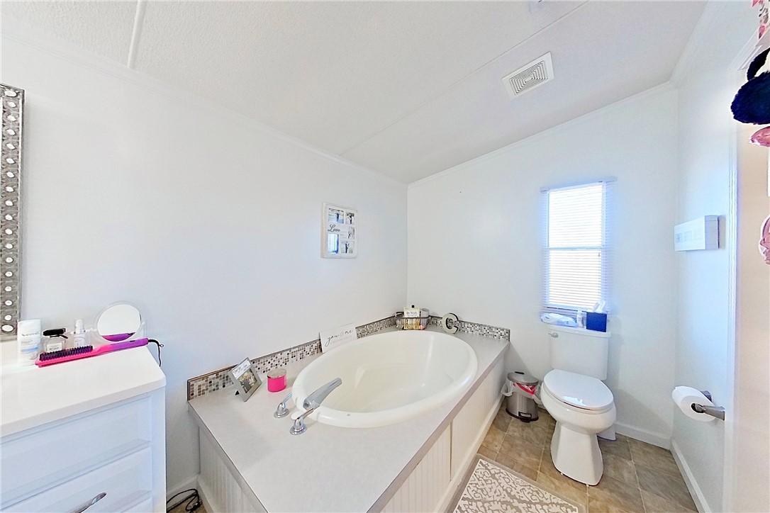 2304 Gillis Circle