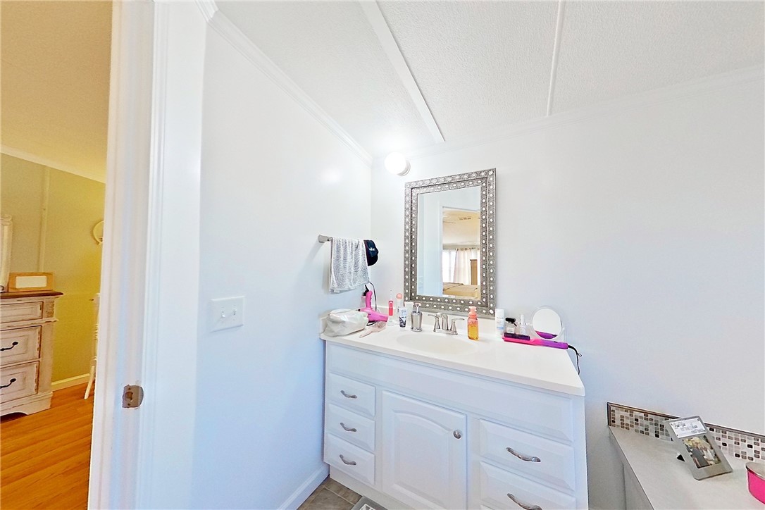 2304 Gillis Circle
