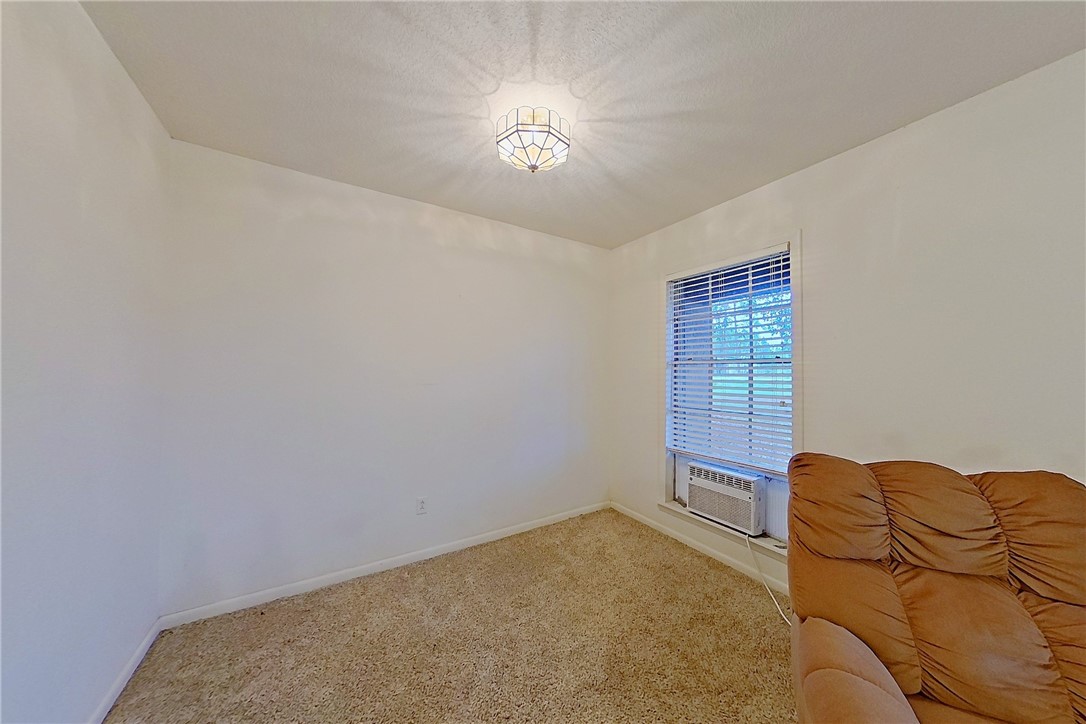 6034 E Main Street
