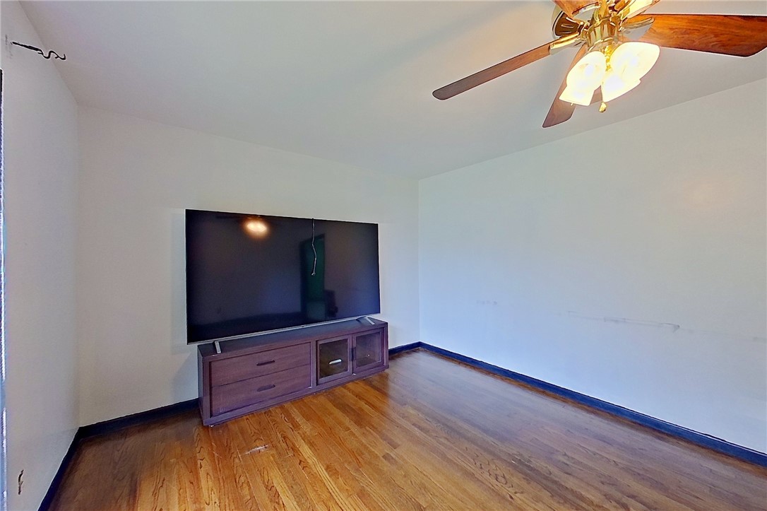 2867 Evergreen Road