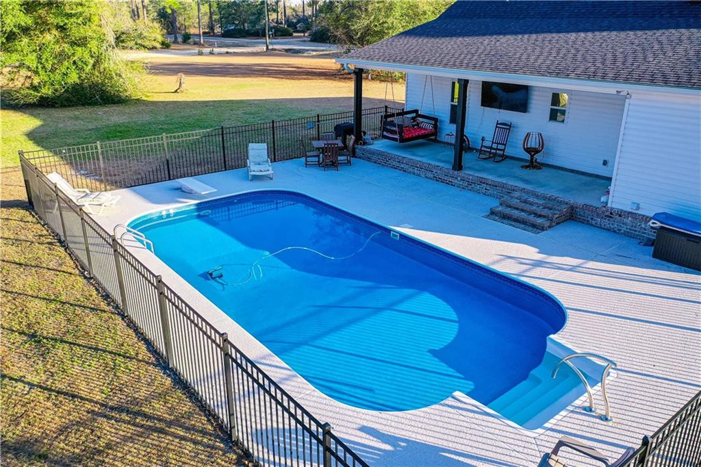 5512 Owens Road