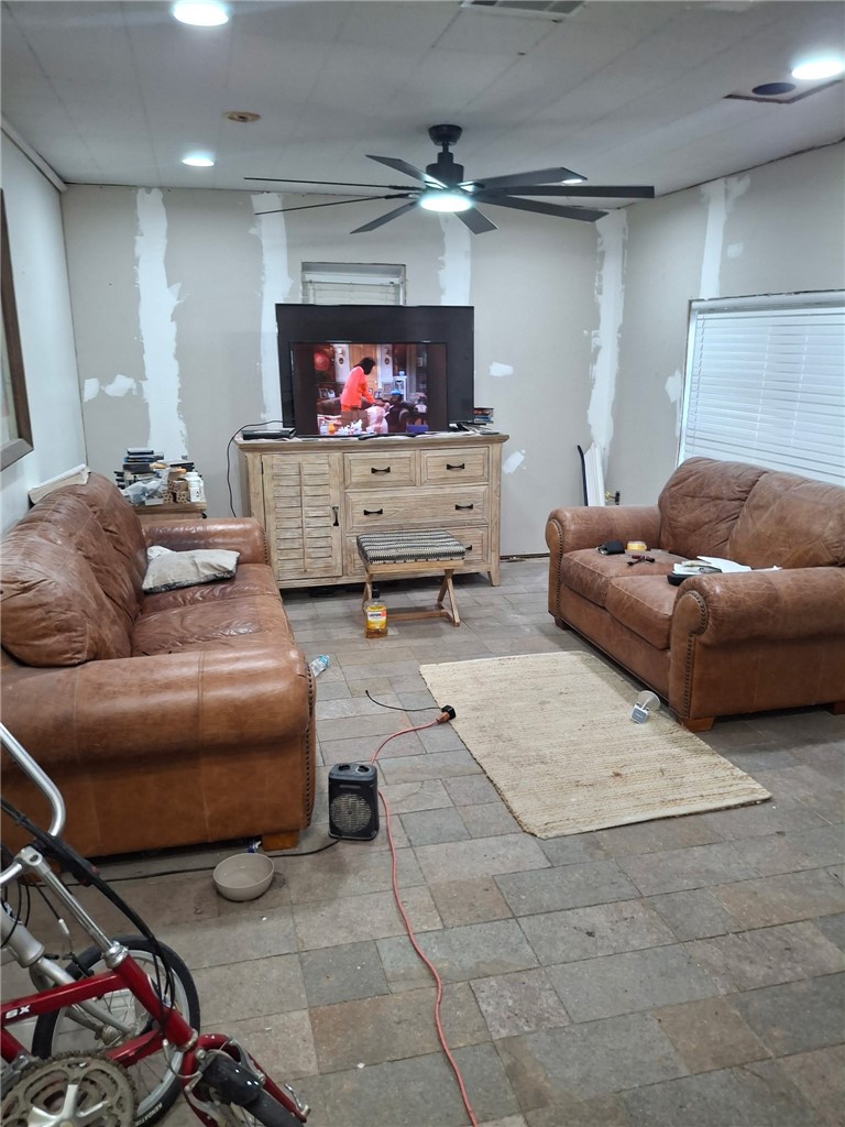 1906 Buchannon Street