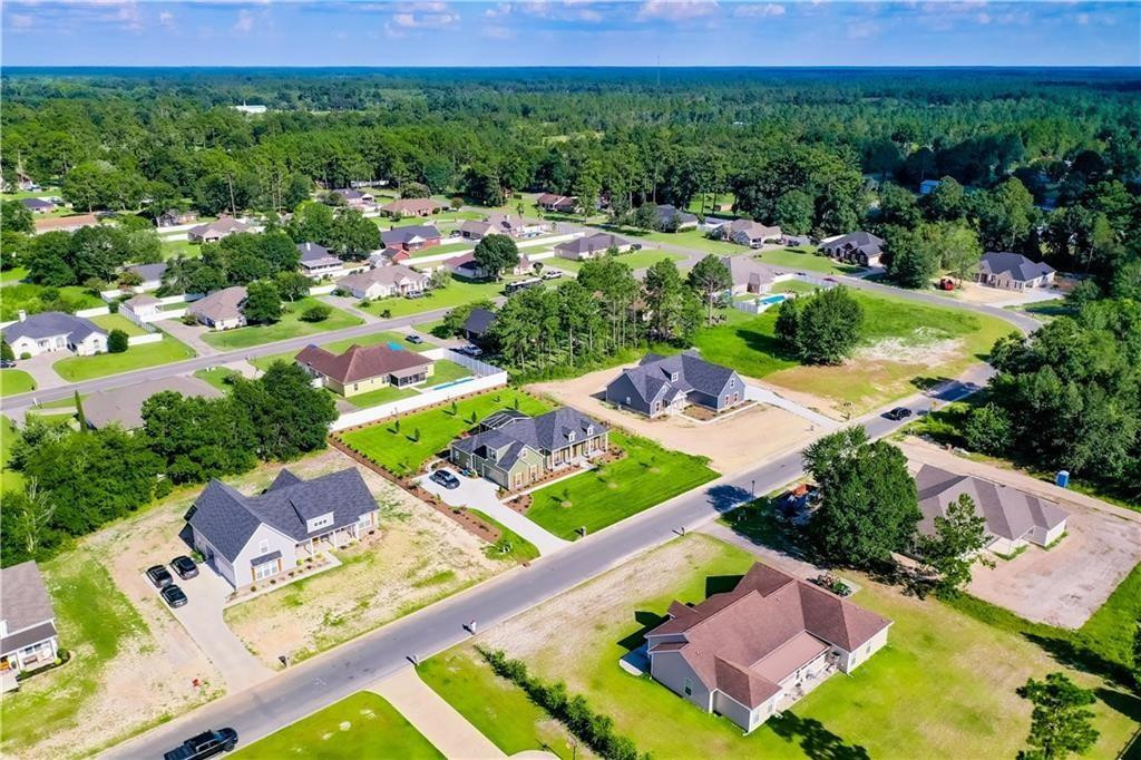 627 Saddle Circle