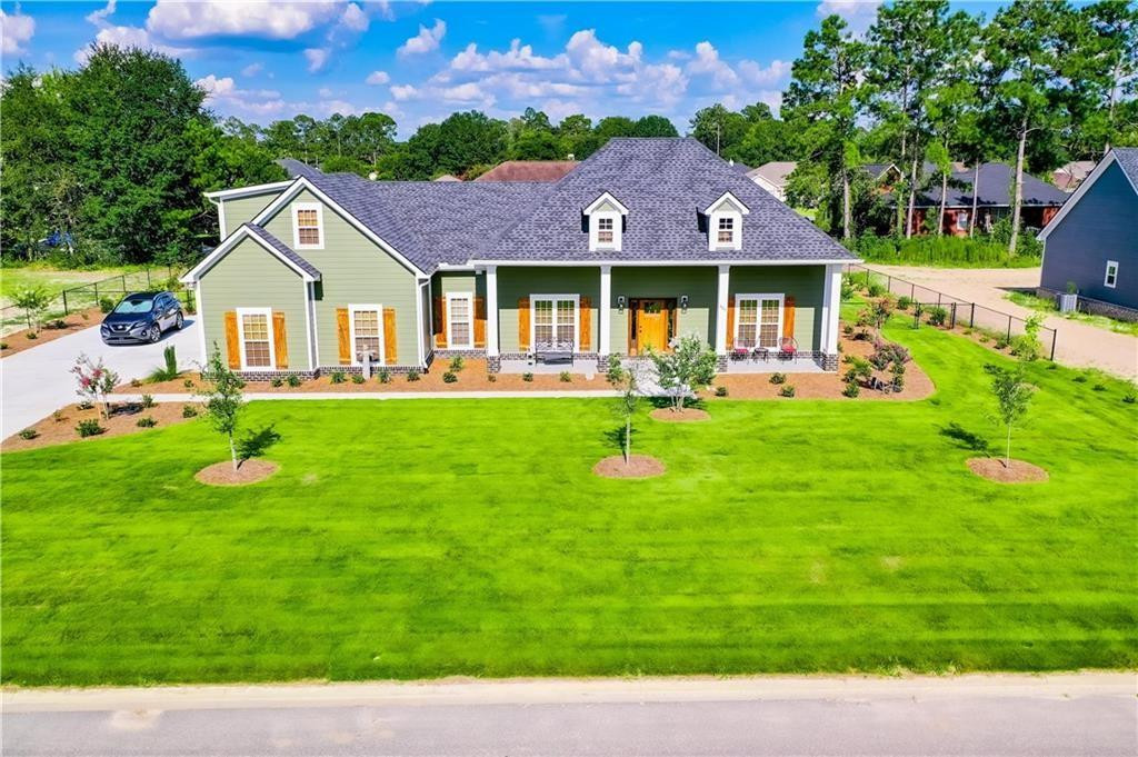 627 Saddle Circle