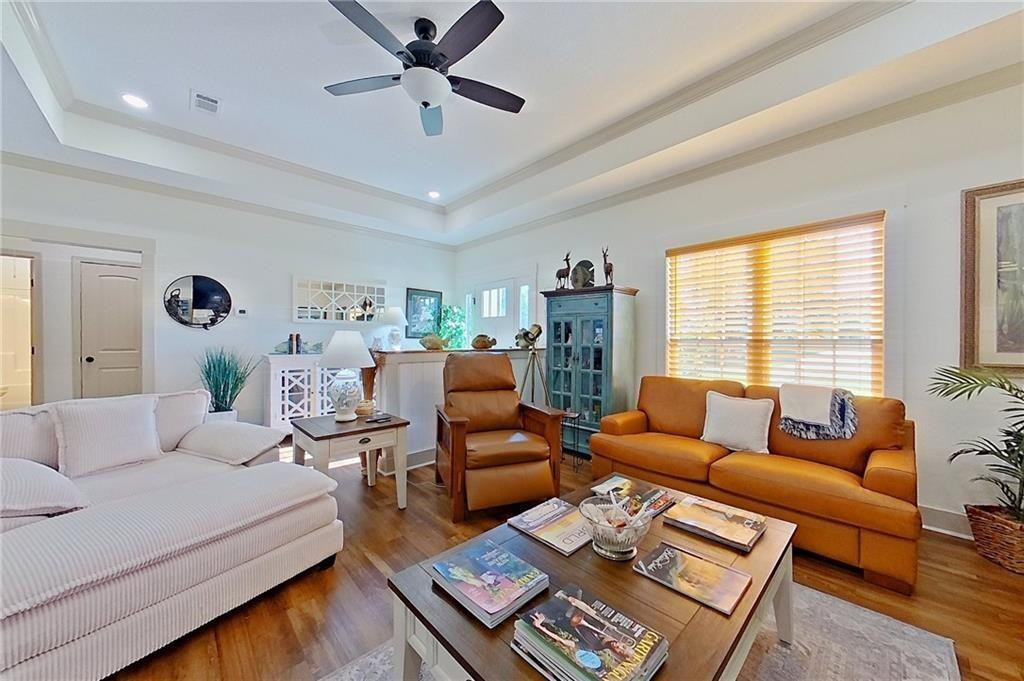 627 Saddle Circle