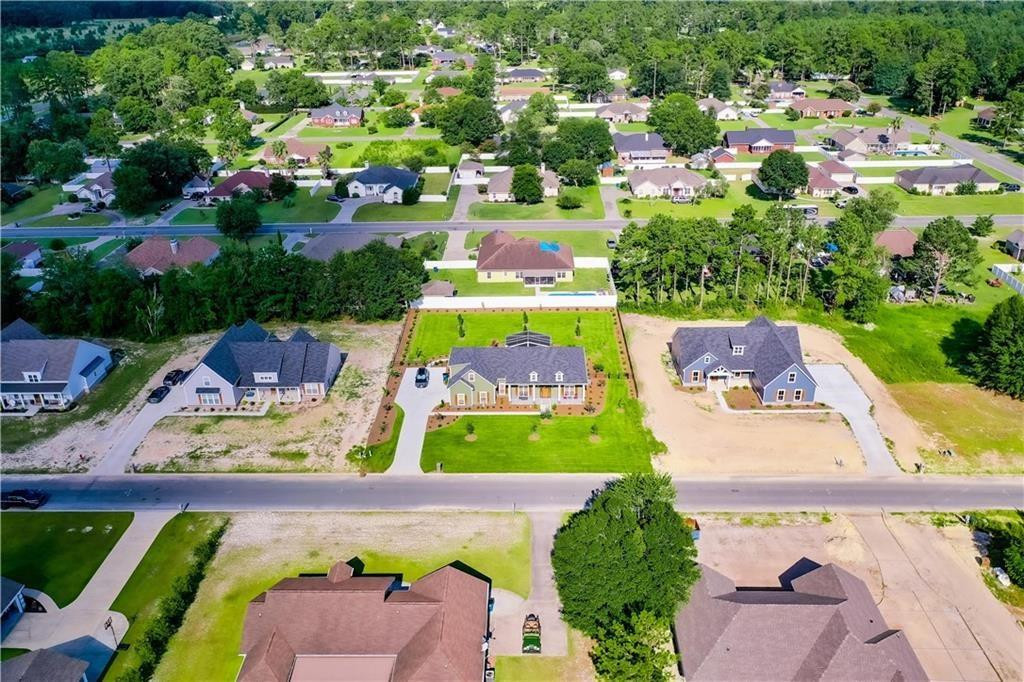627 Saddle Circle