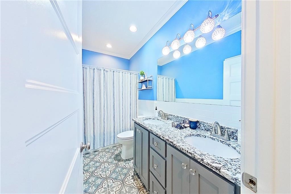 1296 N River Oaks Drive