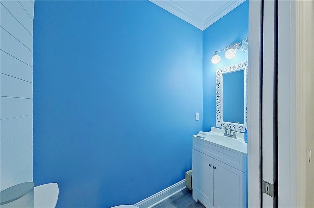 1296 N River Oaks Drive